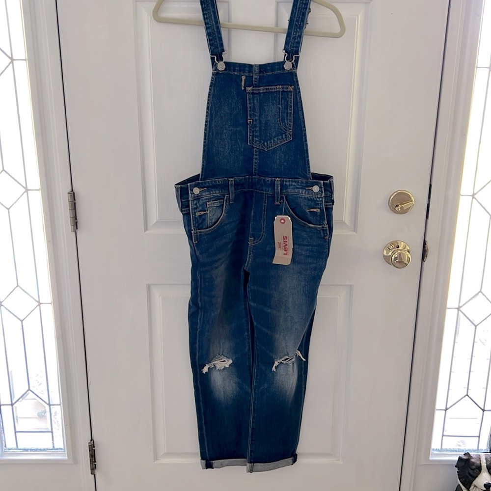 Levi straight leg overalls size medium